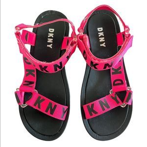 DKNY Ayli Women’s Platform Sandals Sz 7 Hot Pink Black Strap Logo in EUC